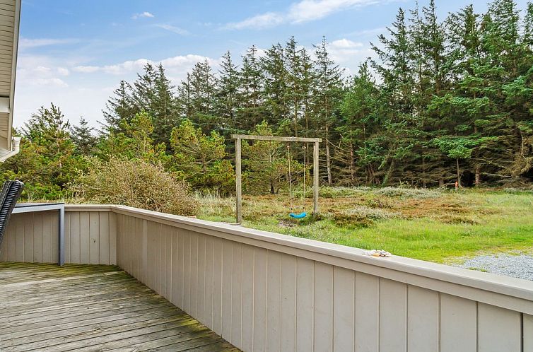 Vakantiehuis "Zoya" - 900m from the sea