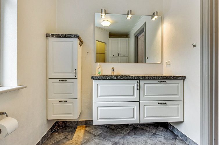 Vakantiehuis "Sophia" - 8km from the sea