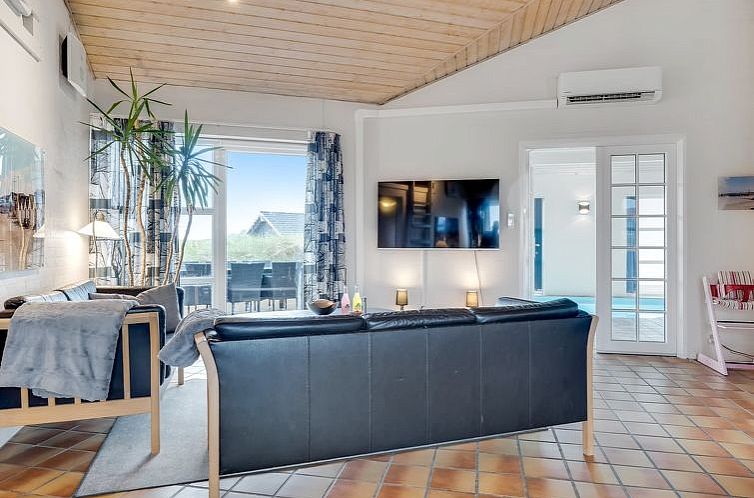 Vakantiehuis "Palli" - 600m from the sea