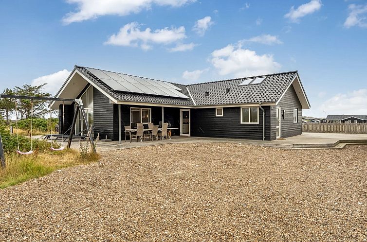 Vakantiehuis "Palli" - 600m from the sea