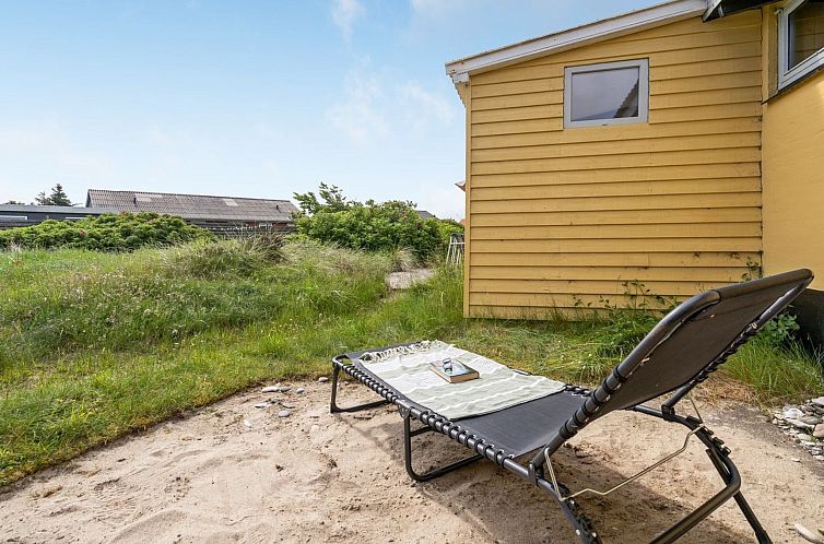 Vakantiehuis "Suki" - 650m from the sea