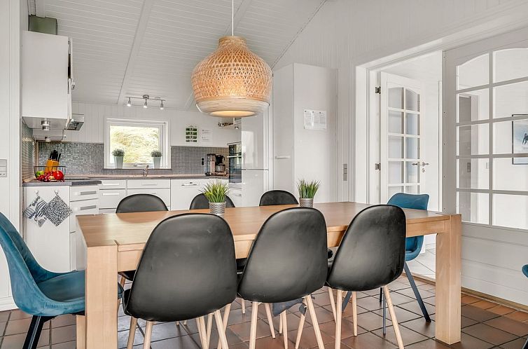 Vakantiehuis "Nimrod" - 70m from the sea