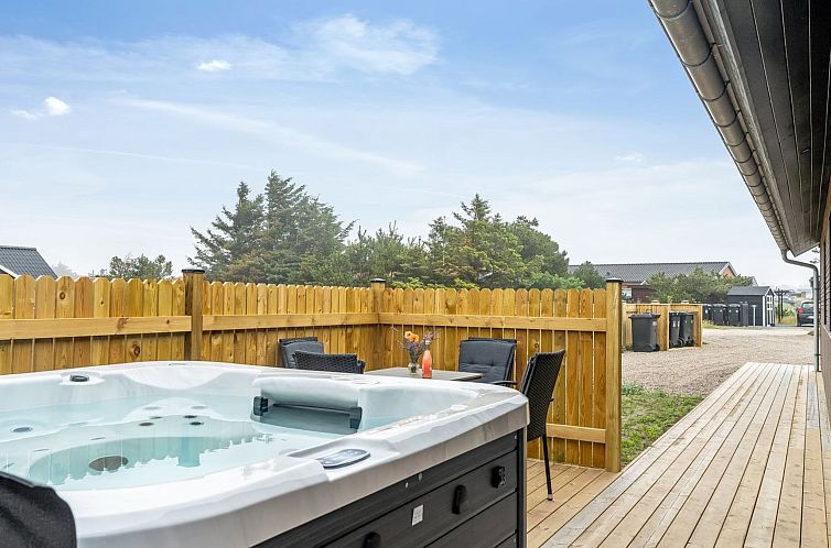 Vakantiehuis "Ylermi" - 600m from the sea