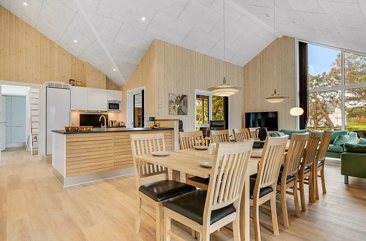 Vakantiehuis "Ylermi" - 600m from the sea