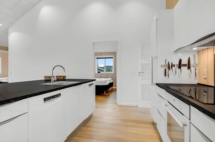 Vakantiehuis "Ylermi" - 600m from the sea