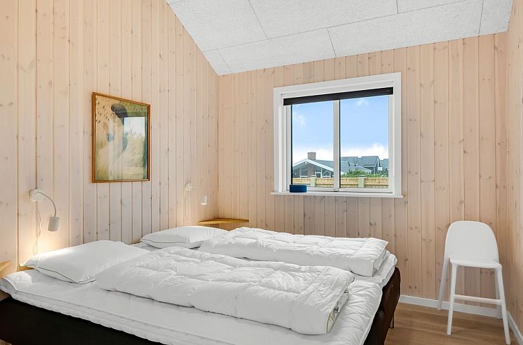 Vakantiehuis "Ylermi" - 600m from the sea