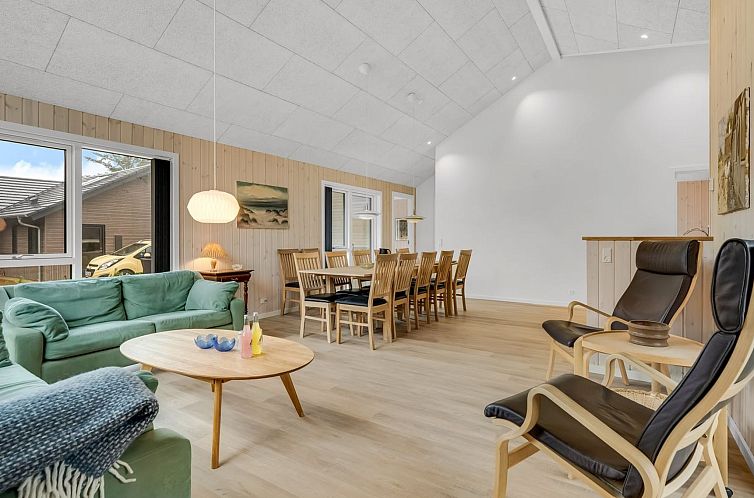 Vakantiehuis "Ylermi" - 600m from the sea
