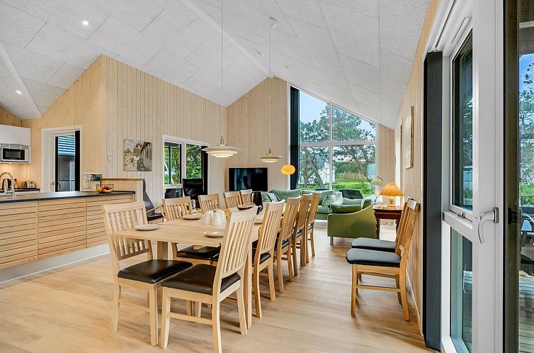 Vakantiehuis "Ylermi" - 600m from the sea