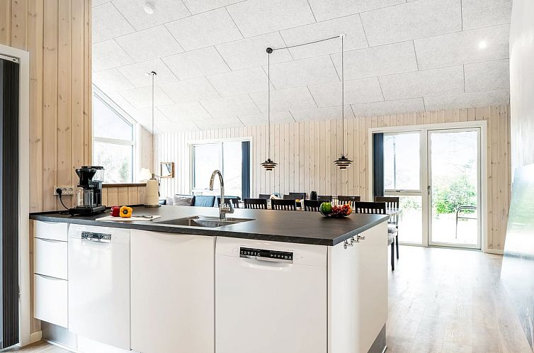 Vakantiehuis "Merita" - 600m from the sea