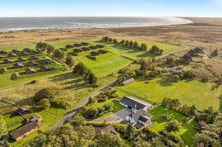 Vakantiehuis "Birtir" - 750m from the sea