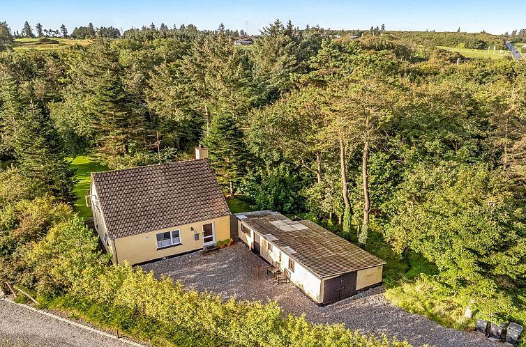 Vakantiehuis "Birtir" - 750m from the sea