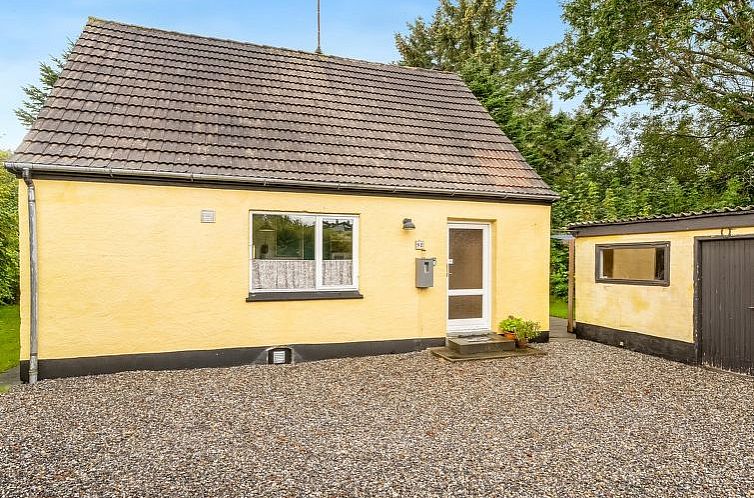 Vakantiehuis "Birtir" - 750m from the sea