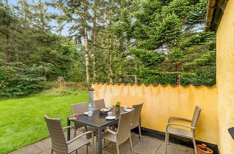 Vakantiehuis "Birtir" - 750m from the sea