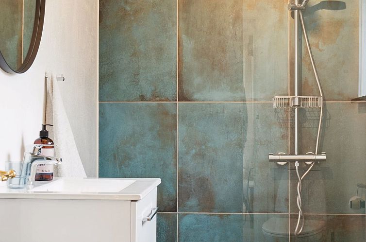 Vakantiehuis "Birtir" - 750m from the sea