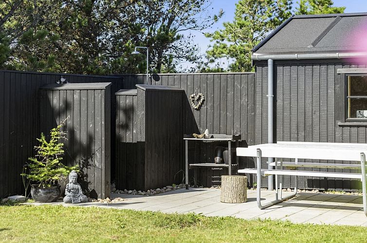 Vakantiehuis "Sheyla" - 150m from the sea