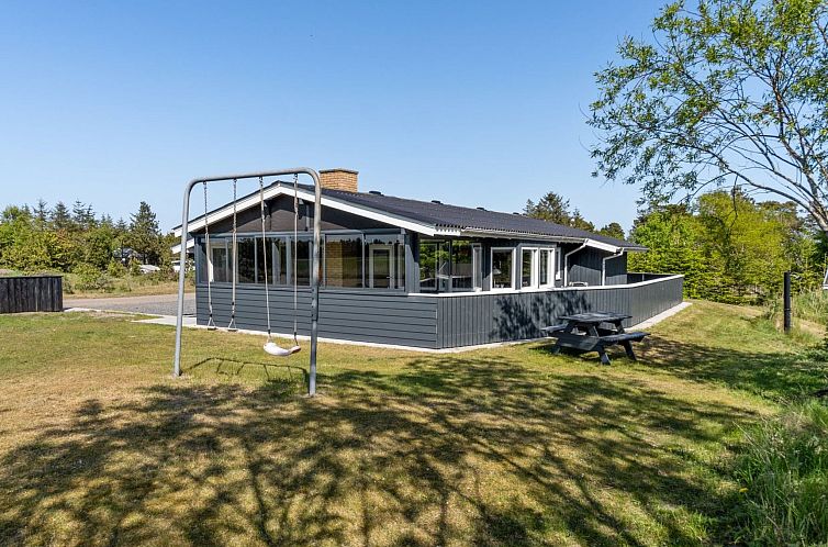 Vakantiehuis "Hylleborg" - 400m from the sea