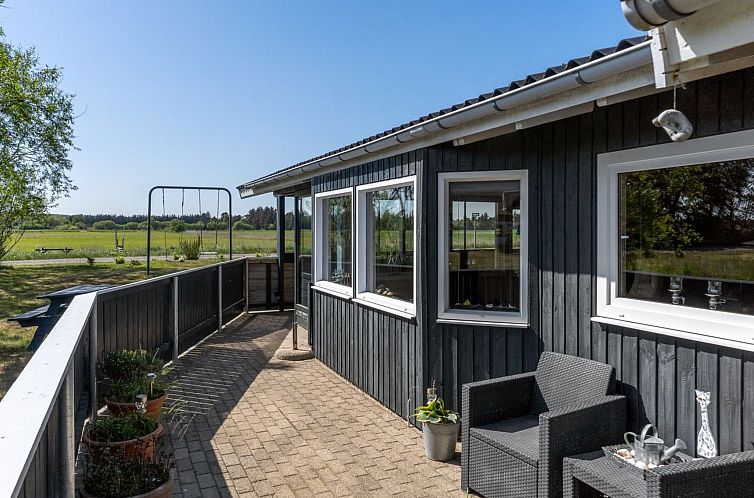 Vakantiehuis "Hylleborg" - 400m from the sea