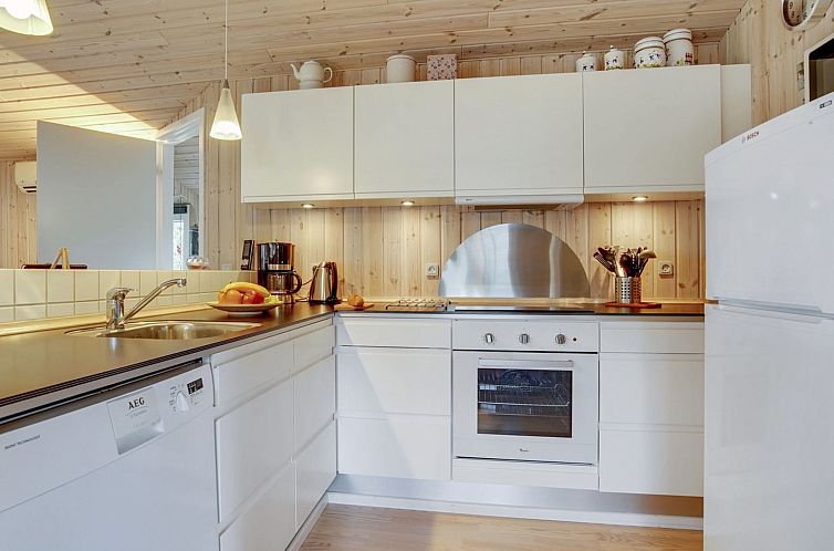 Vakantiehuis "Hylleborg" - 400m from the sea