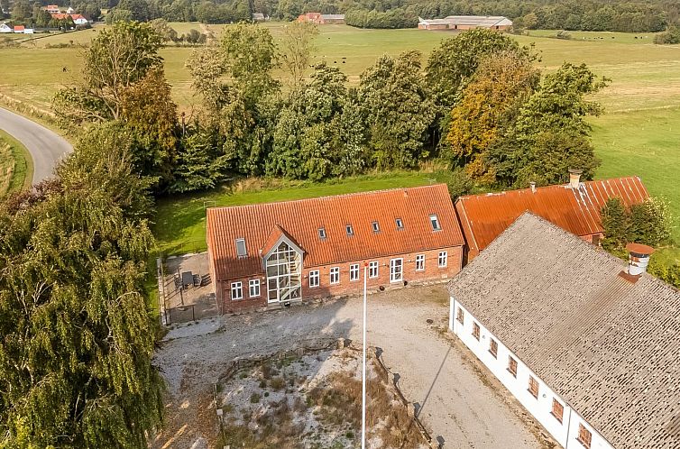 Vakantiehuis "Har" - 1.2km from the sea