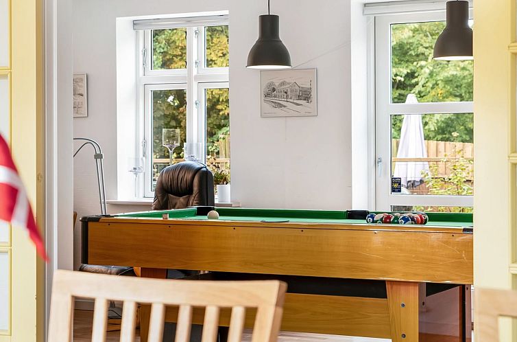 Vakantiehuis "Har" - 1.2km from the sea