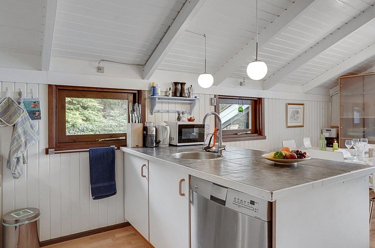 Vakantiehuis "Gunnil" - 400m from the sea