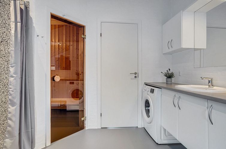 Vakantiehuis "Sirpa" - 1km from the sea