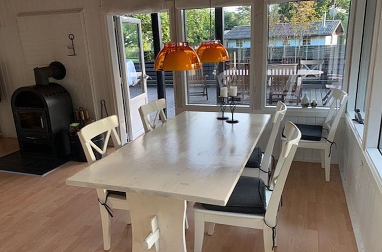 Vakantiehuis "Mourits" - 1.2km from the sea