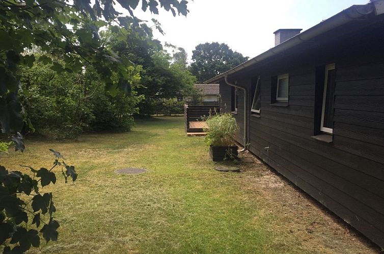 Vakantiehuis "Mourits" - 1.2km from the sea
