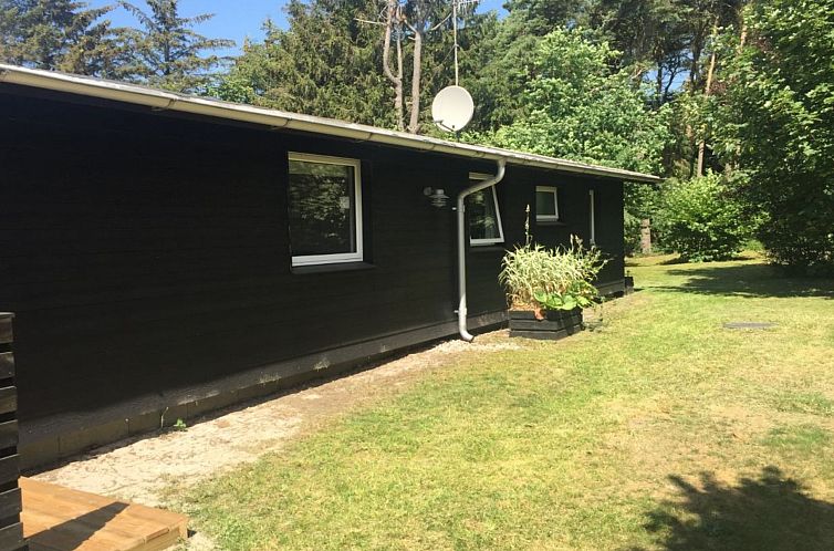 Vakantiehuis "Mourits" - 1.2km from the sea