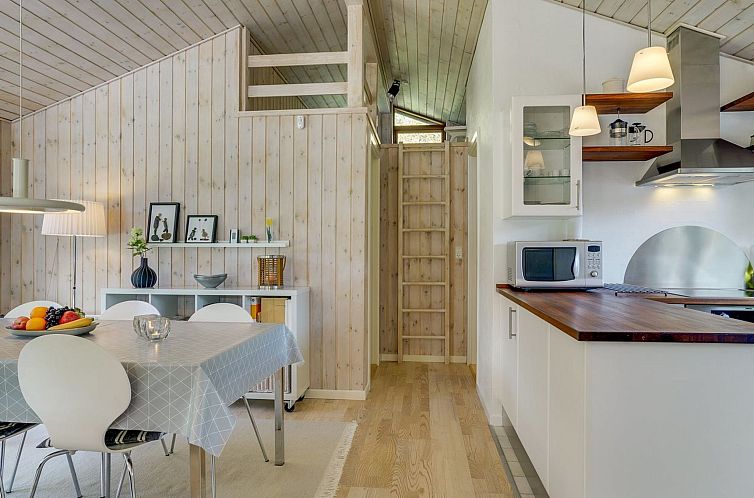 Vakantiehuis "Mourits" - 1.2km from the sea