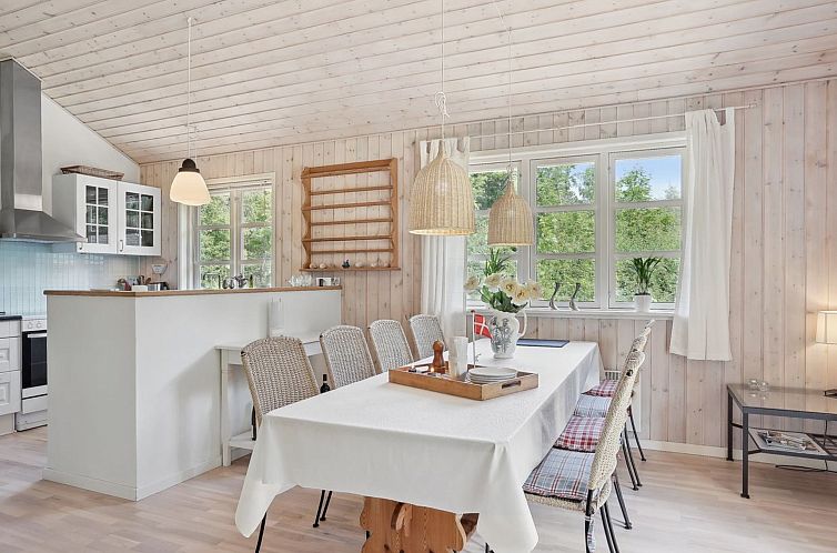 Vakantiehuis "Tia" - 1.4km from the sea