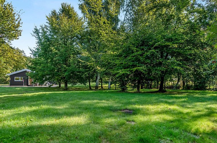 Vakantiehuis "Barne" - 4km from the sea