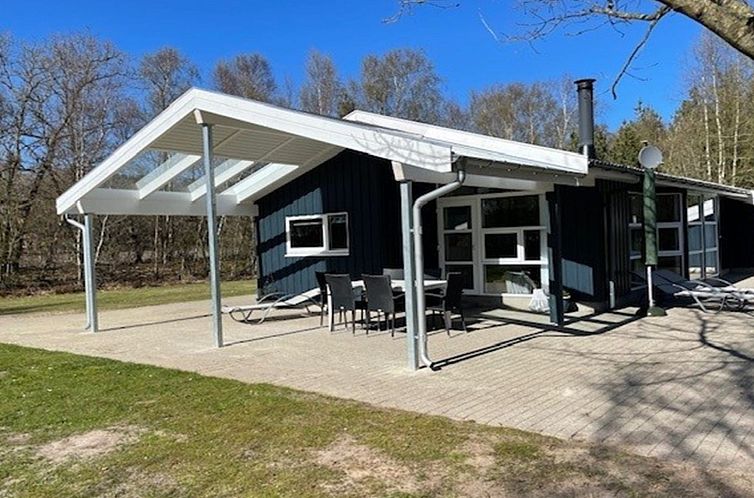 Vakantiehuis "Barne" - 4km from the sea