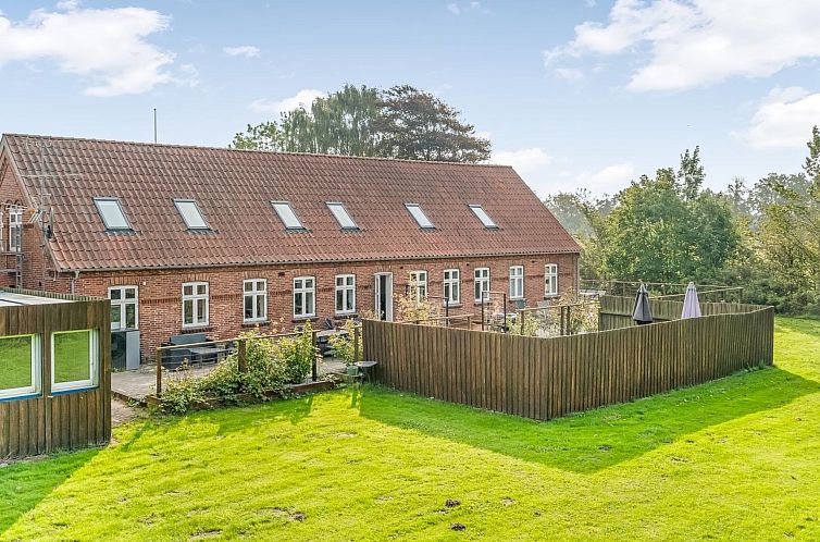 Vakantiehuis "Har" - 1.2km from the sea