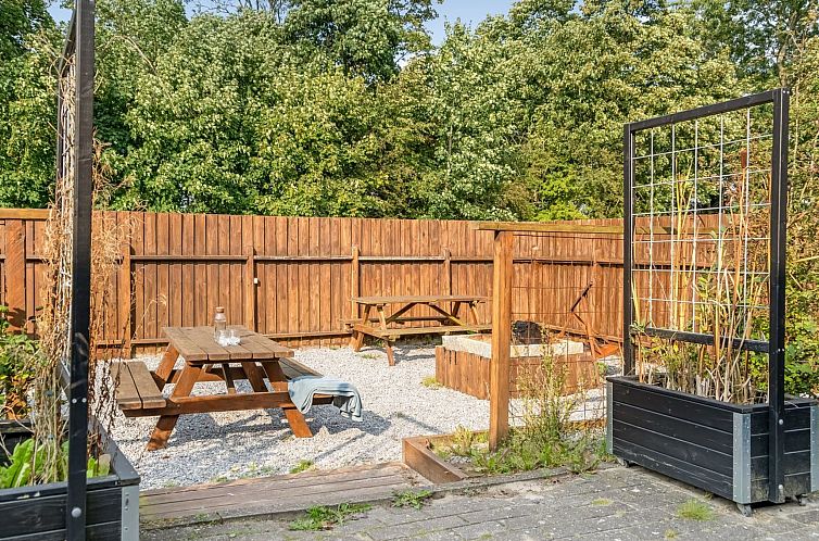 Vakantiehuis "Har" - 1.2km from the sea