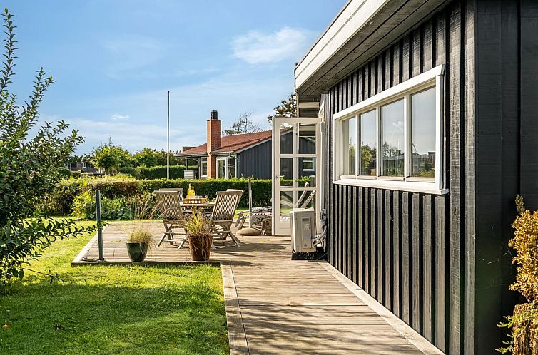 Vakantiehuis "Thit" - 90m from the sea