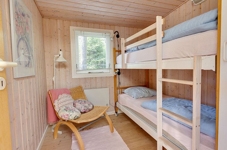 Vakantiehuis "Hwelp" - 200m from the sea