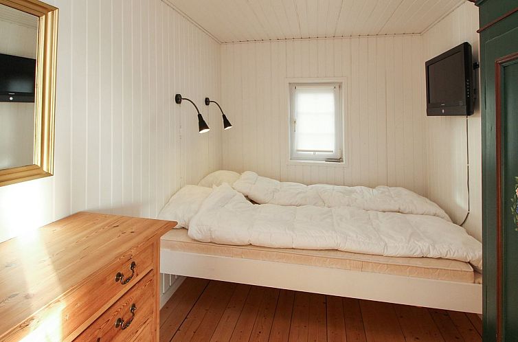 Vakantiehuis "Jenson" - 75m from the sea