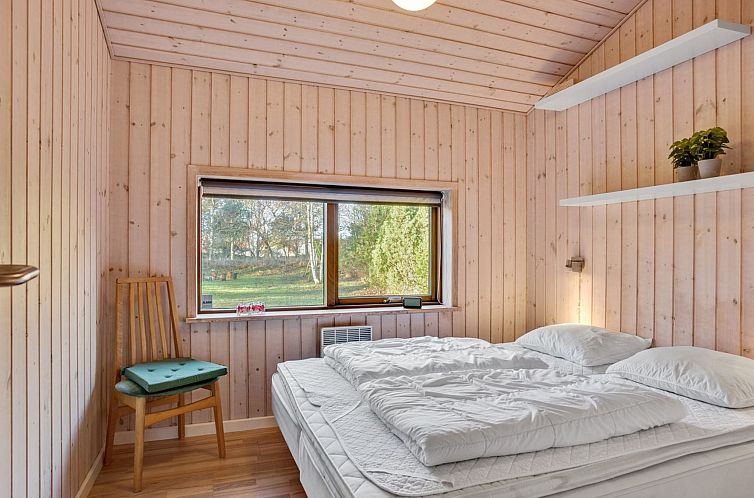 Vakantiehuis "Østmar" - 1.2km from the sea