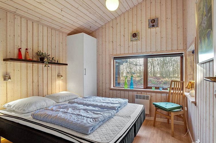 Vakantiehuis "Østmar" - 1.2km from the sea