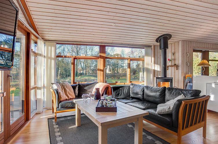 Vakantiehuis "Østmar" - 1.2km from the sea