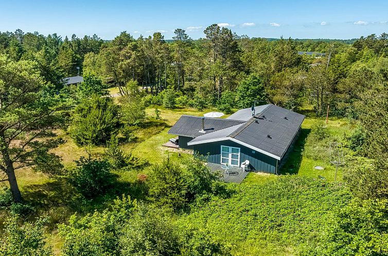 Vakantiehuis "Ajten" - 150m from the sea