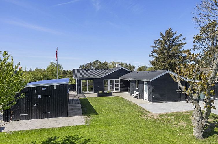 Vakantiehuis "Herwarth" - 400m from the sea