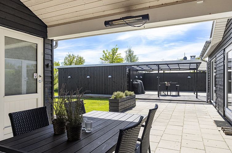 Vakantiehuis "Herwarth" - 400m from the sea