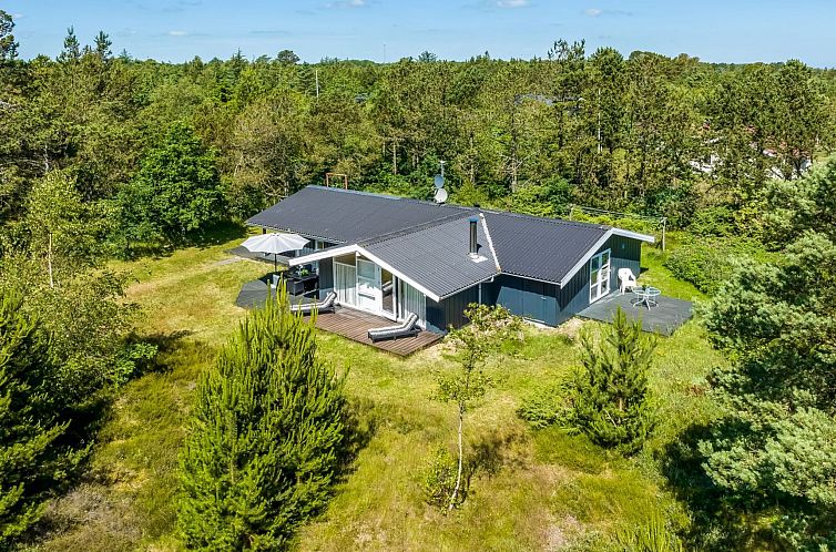 Vakantiehuis "Ajten" - 150m from the sea