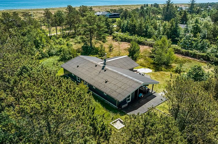 Vakantiehuis "Ajten" - 150m from the sea