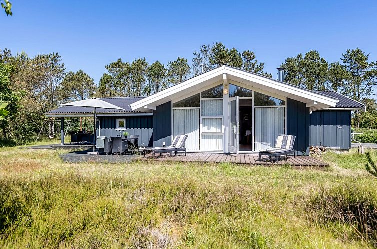 Vakantiehuis "Ajten" - 150m from the sea