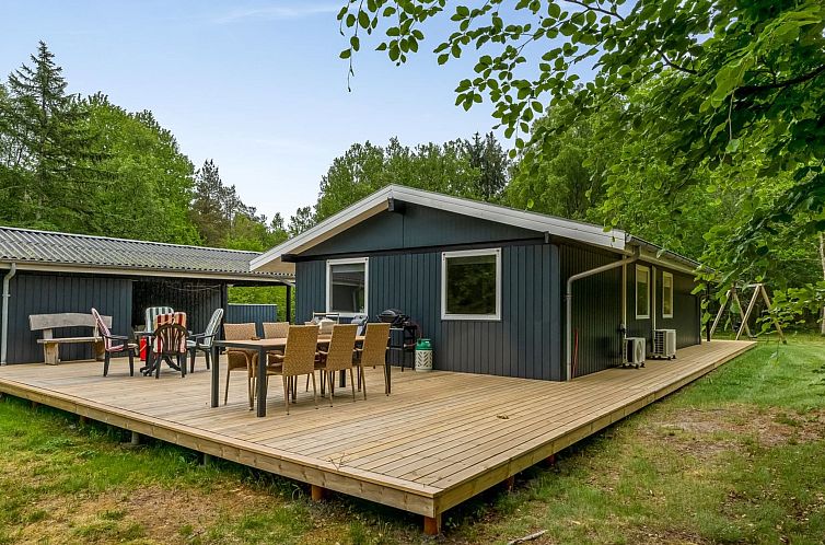 Vakantiehuis "Borka" - 1.2km from the sea