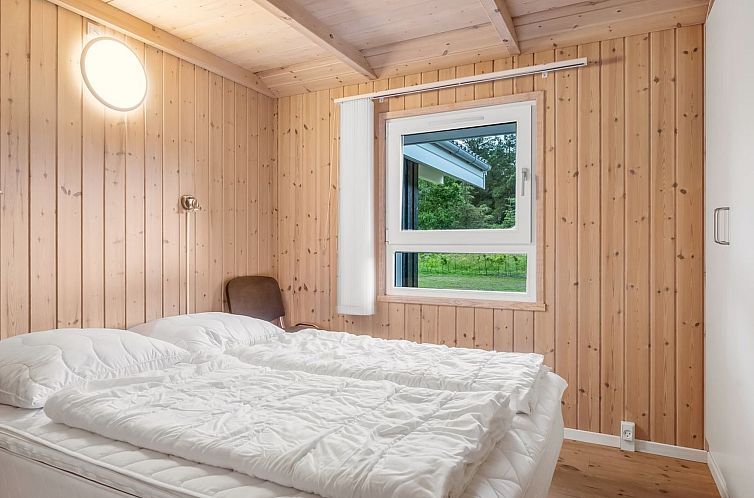 Vakantiehuis "Mads" - 700m from the sea