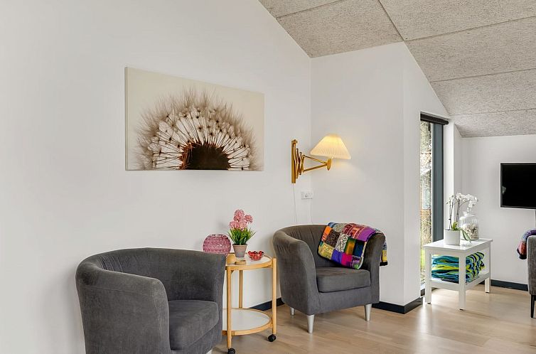 Vakantiehuis "Anttoni" - 350m from the sea